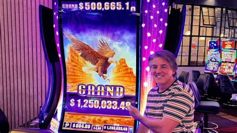 $1.25M slot jackpot hits in downtown Las Vegas .